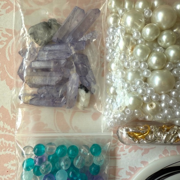 Assorted Bead Craft Kit - Picture 3 of 4
